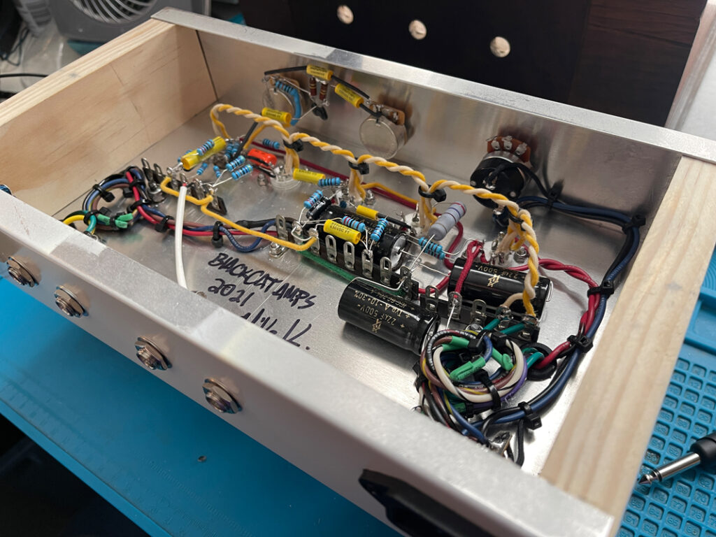 Gibson Skylark Radio Amp Gibson Skylark Radio Amp