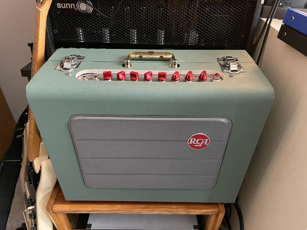 Fender Princeton RCA Speaker Cab Fender Princeton RCA Speaker Cab