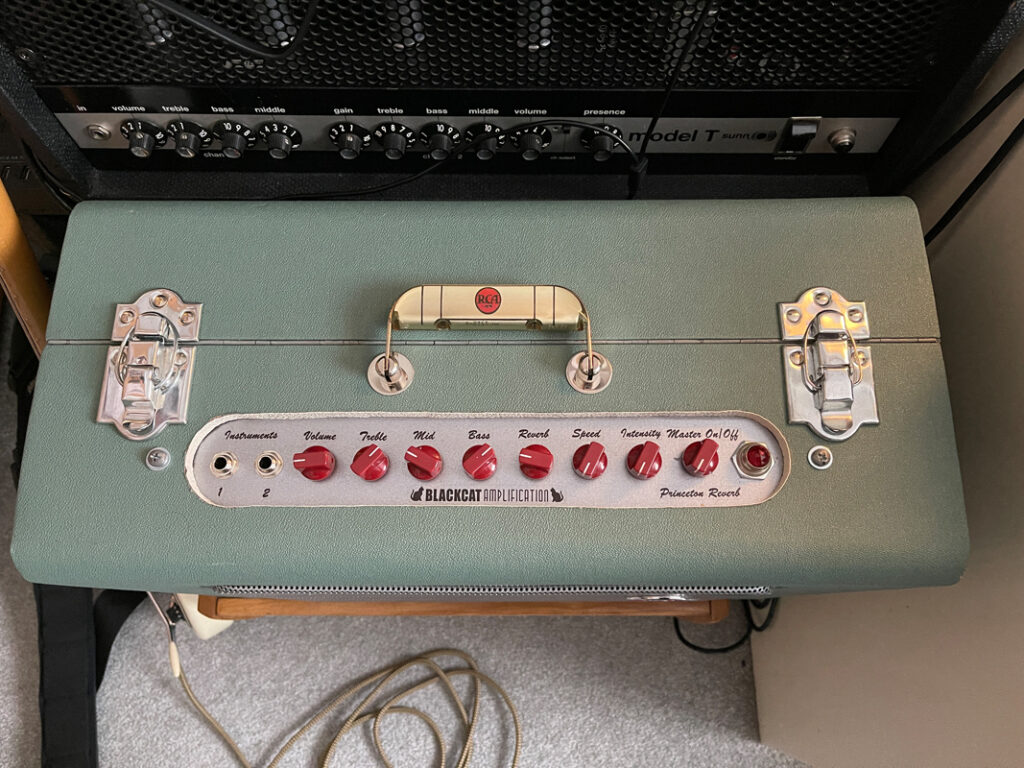 Fender Princeton RCA Speaker Cab Fender Princeton RCA Speaker Cab