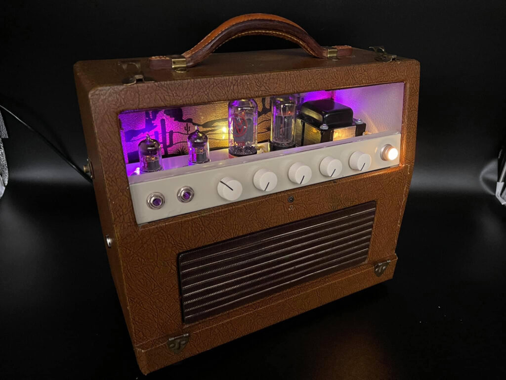 2022 Fender Vibro Champ Radio 2022 Fender Vibro Champ Radio