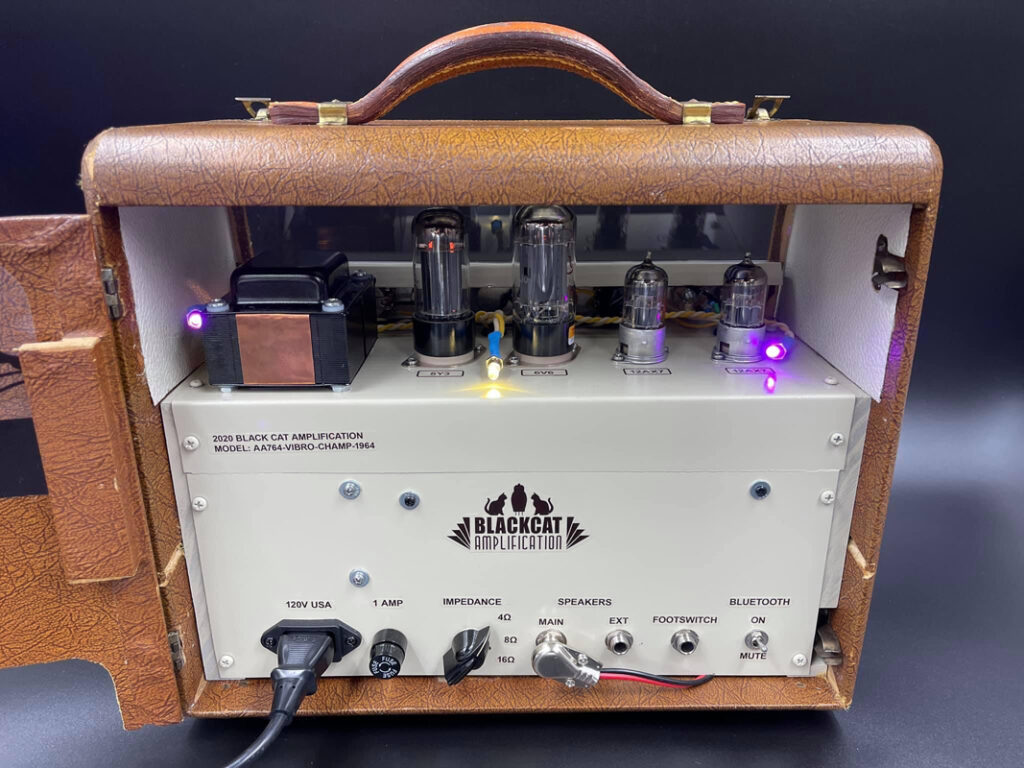 2022 Fender Vibro Champ Radio 2022 Fender Vibro Champ Radio