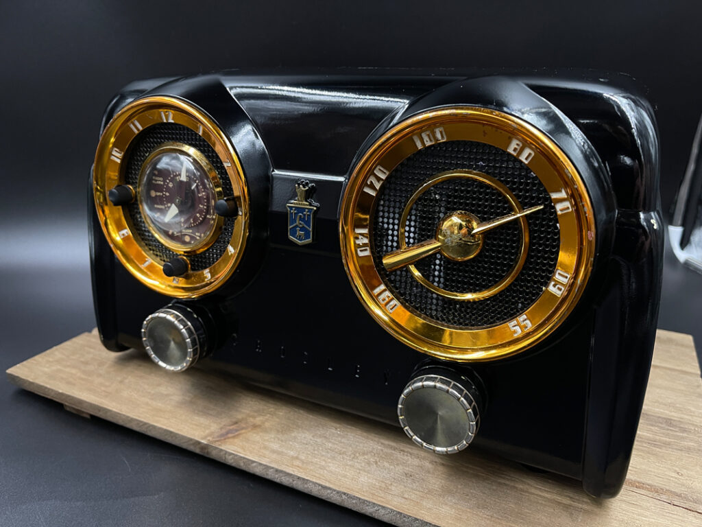 Gibson Skylark Dashboard Radio Gibson Skylark Dashboard Radio